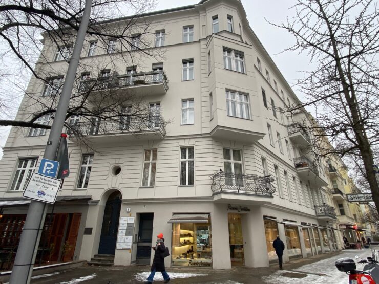 Straßenansicht