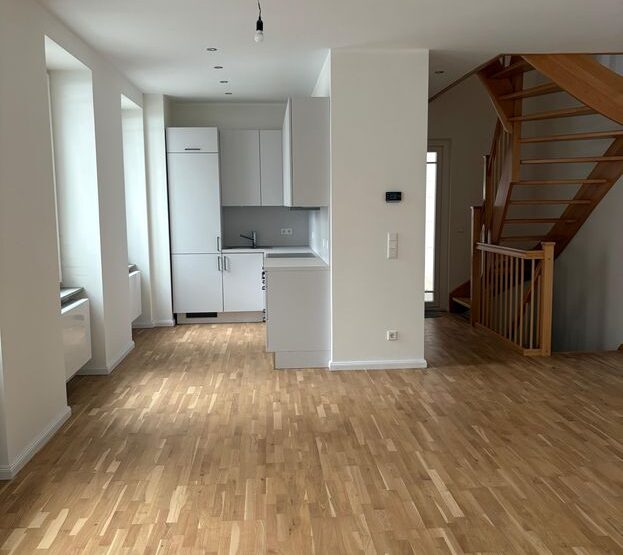 Hubertusstraße 2, 12163 Berlin, Remise